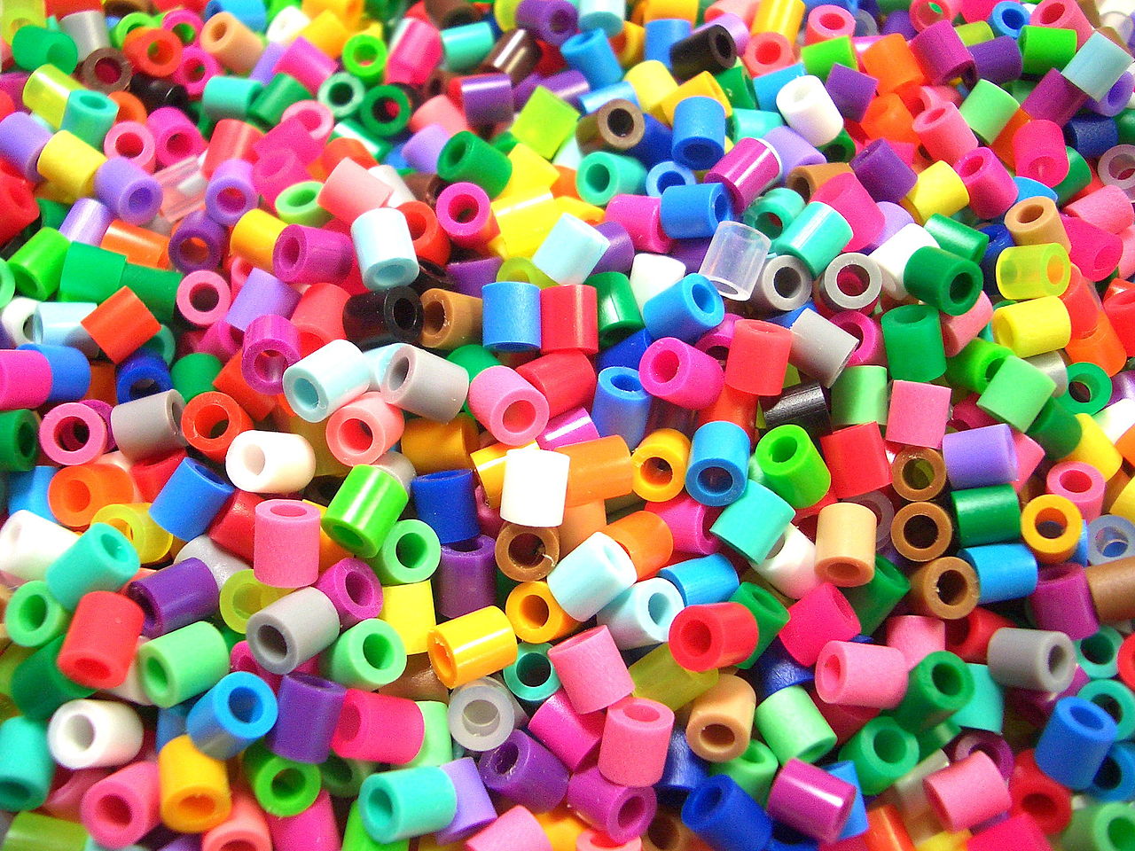 px Plastic beads